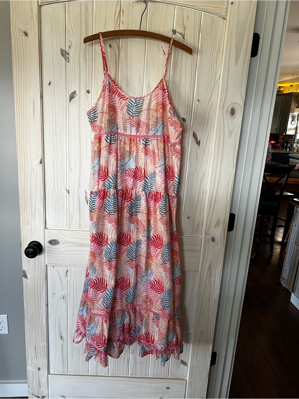 Women's Pink Tropical Leaf Maxi Dress - Lightweight Summer Sundress